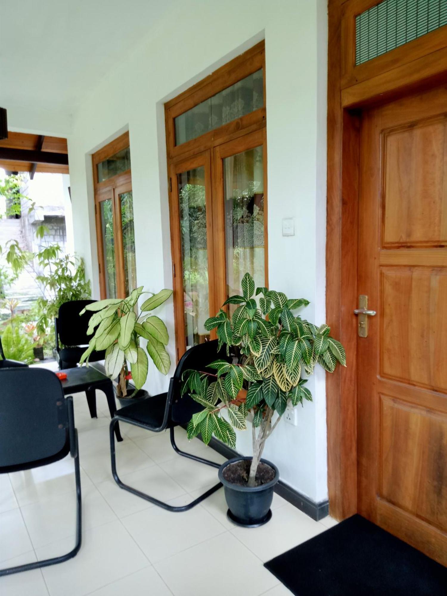 Kithmi Resort โปลอนนารูวา ภายนอก รูปภาพ