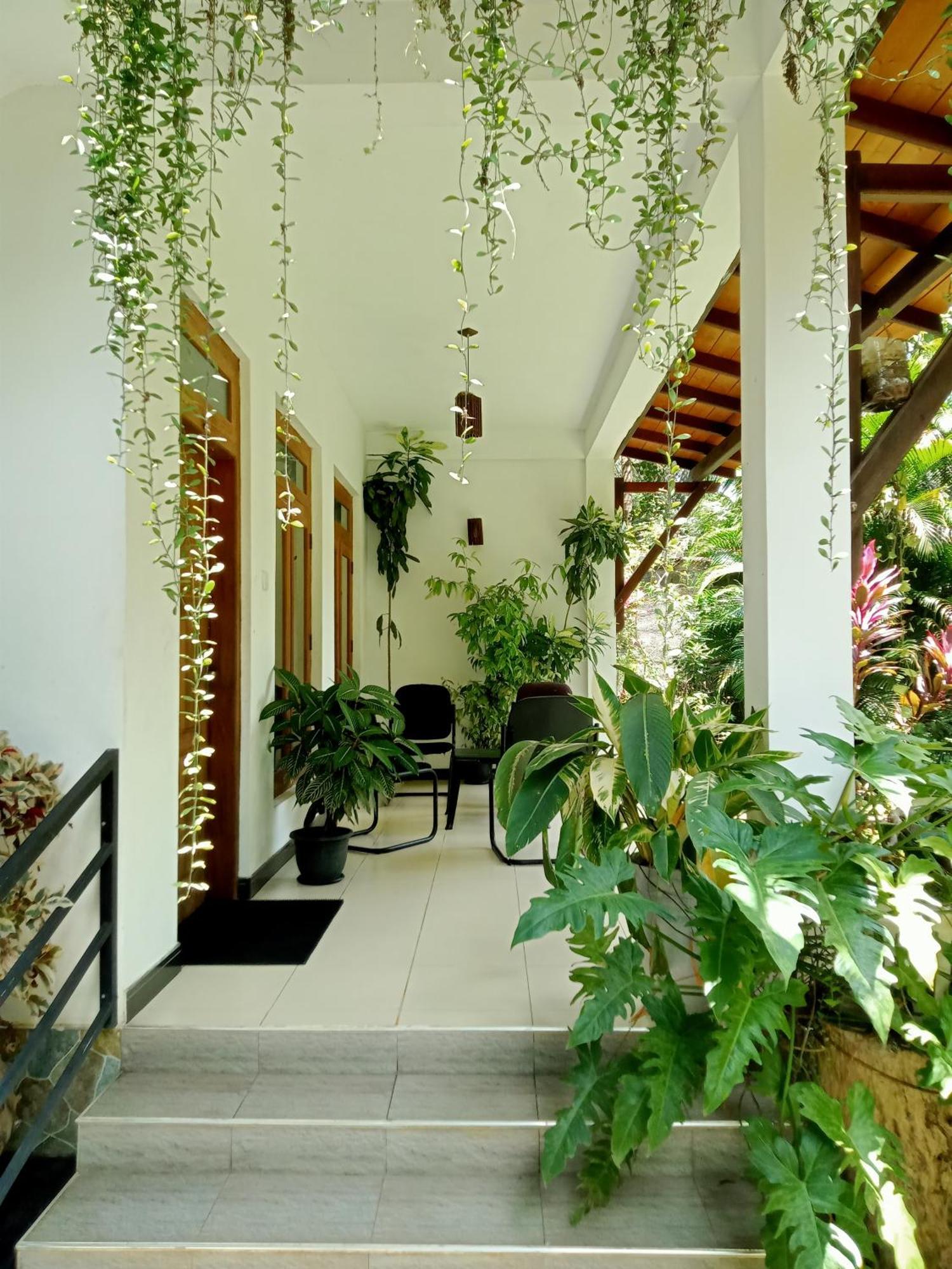 Kithmi Resort โปลอนนารูวา ภายนอก รูปภาพ
